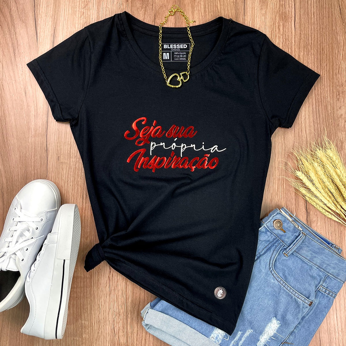 Camiseta Feminina Preta Seja Sua Própria Inspiração