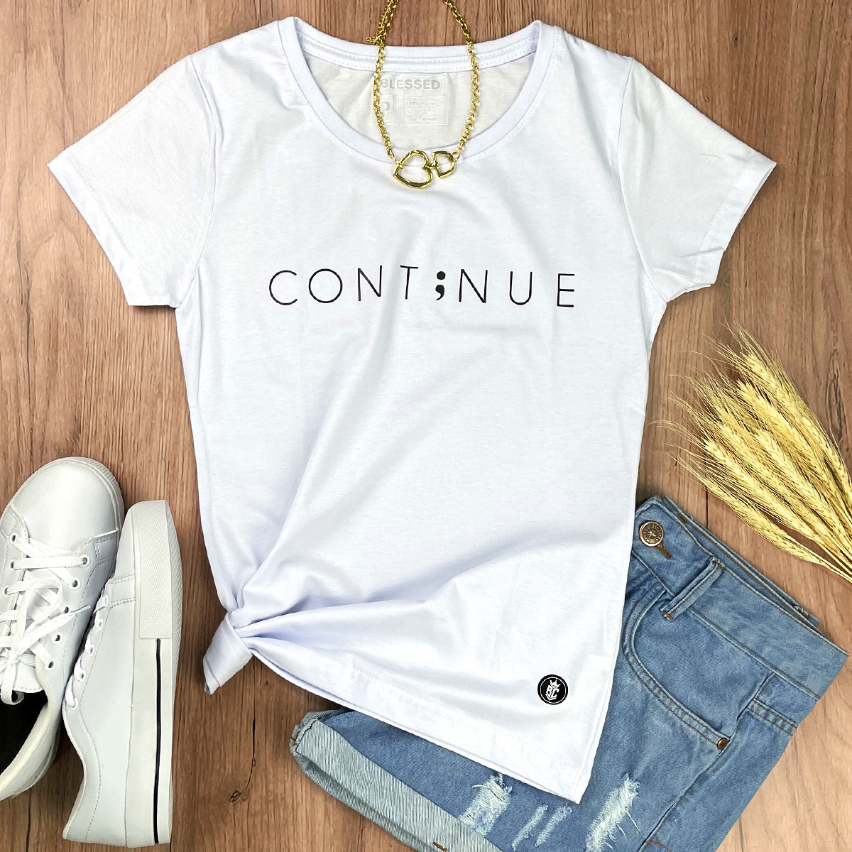 Camiseta Feminina Branca Continue