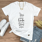 Camiseta Feminina Branca Você é Uma Ideia Linda