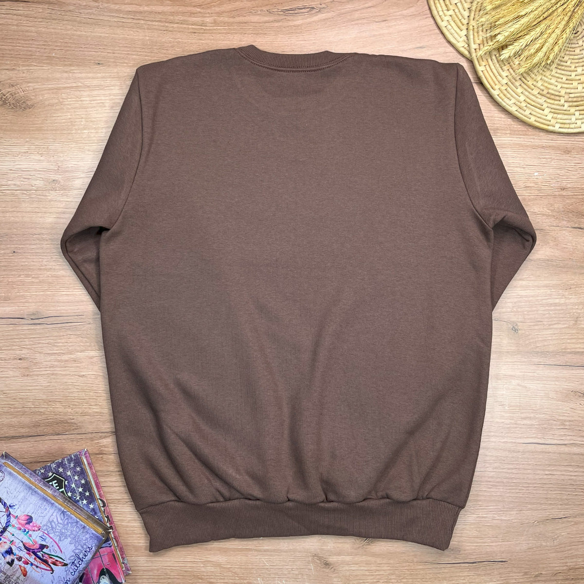 Moletom Marrom Aplique Jesus Glitter Dourado