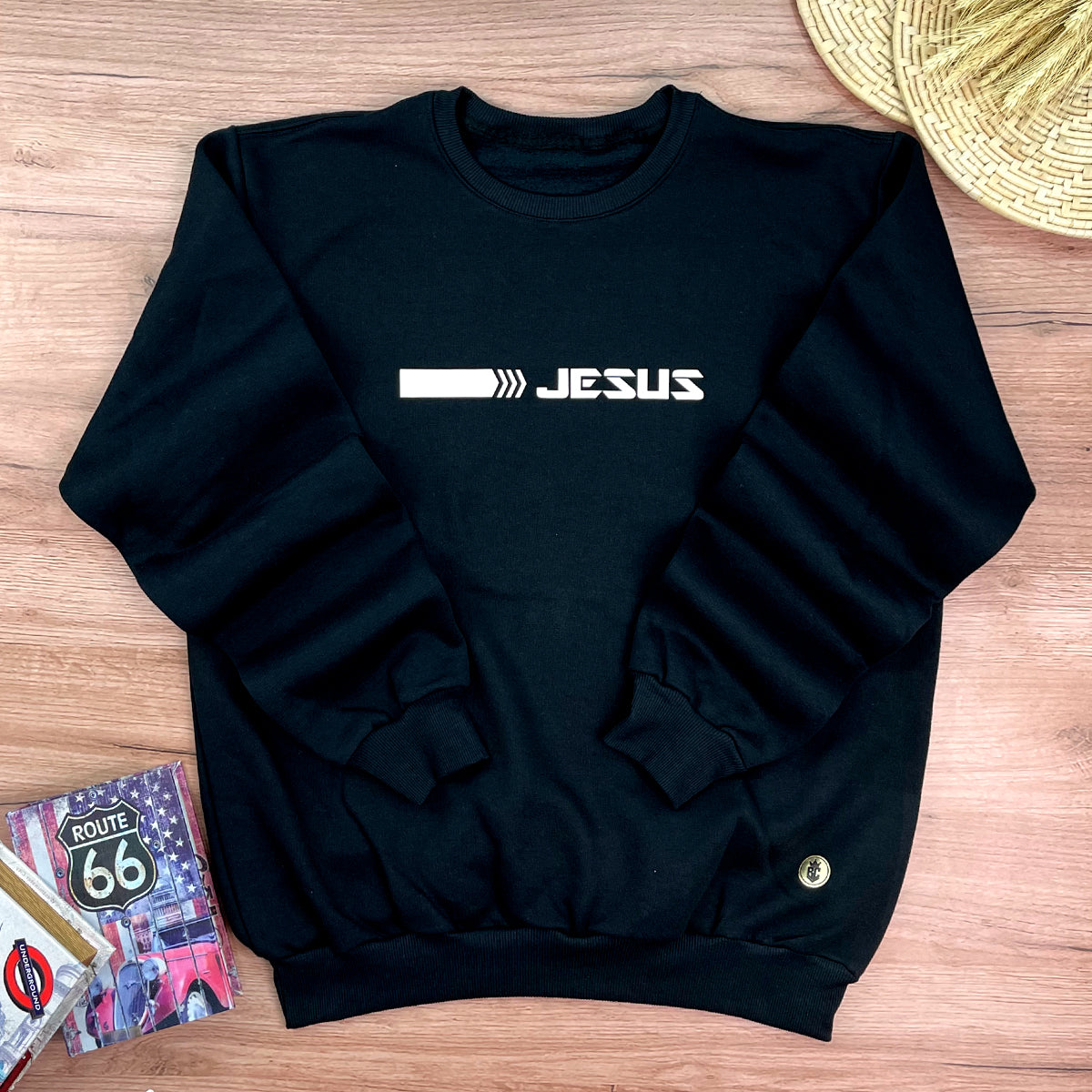 Moletom Preto Aplique Direção Jesus