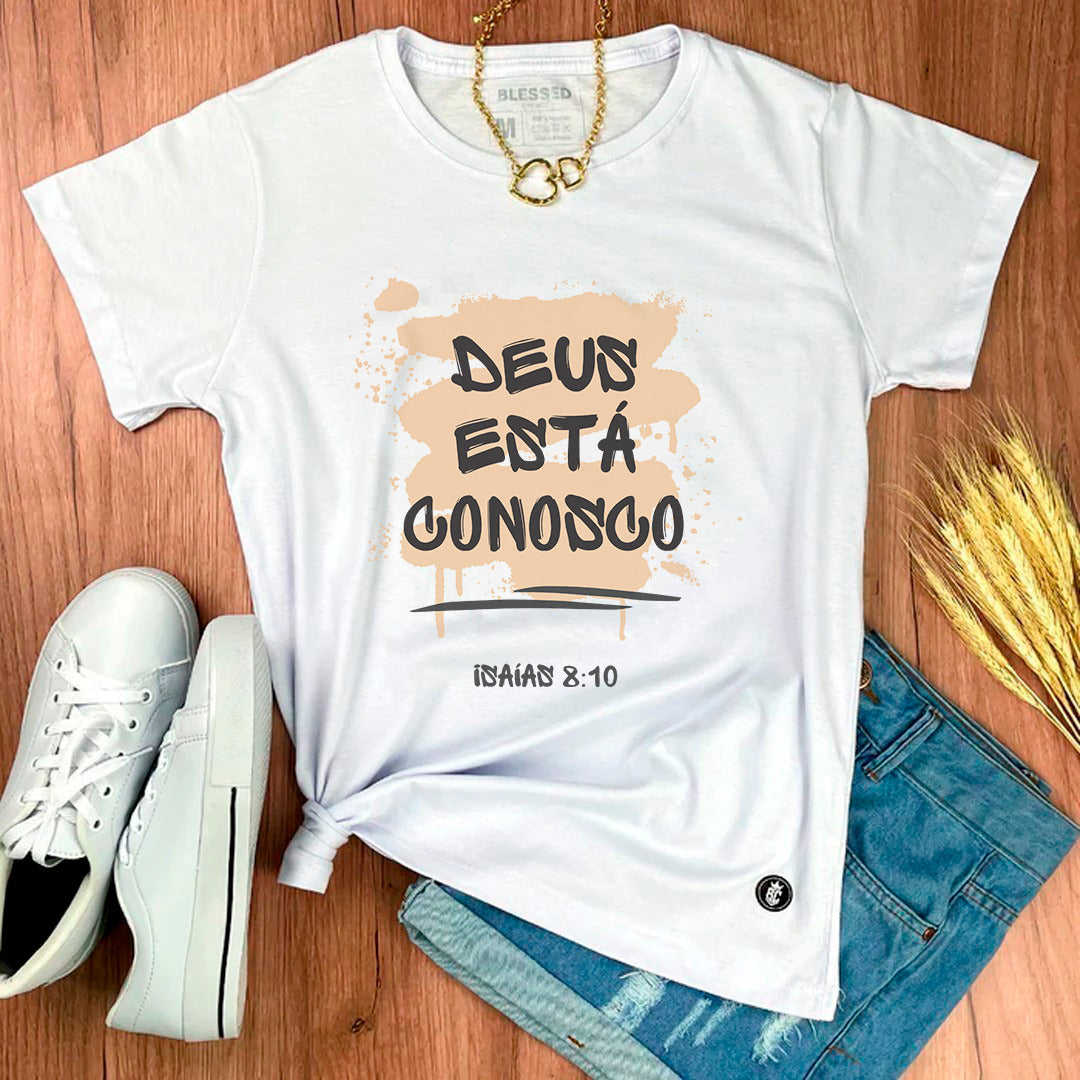 Camiseta Feminina Branca Deus Está Conosco
