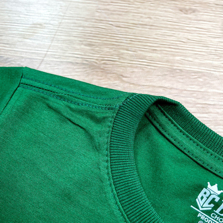 T-Shirt Infantil Verde Saúde Coração Dourado