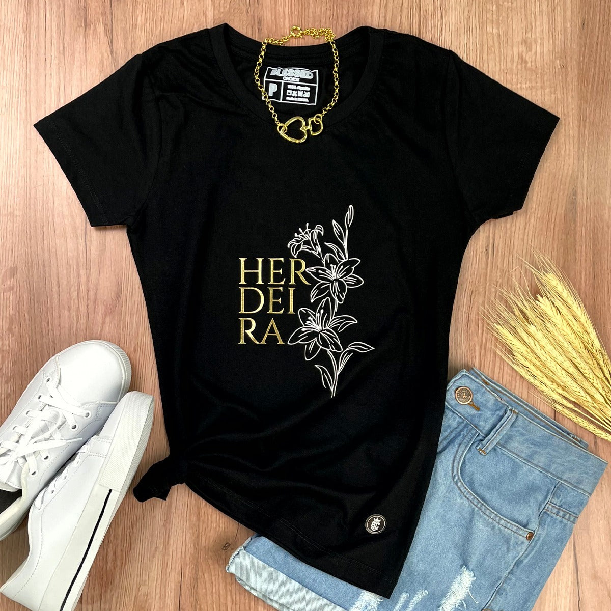 Camiseta Feminina Preta Herdeira