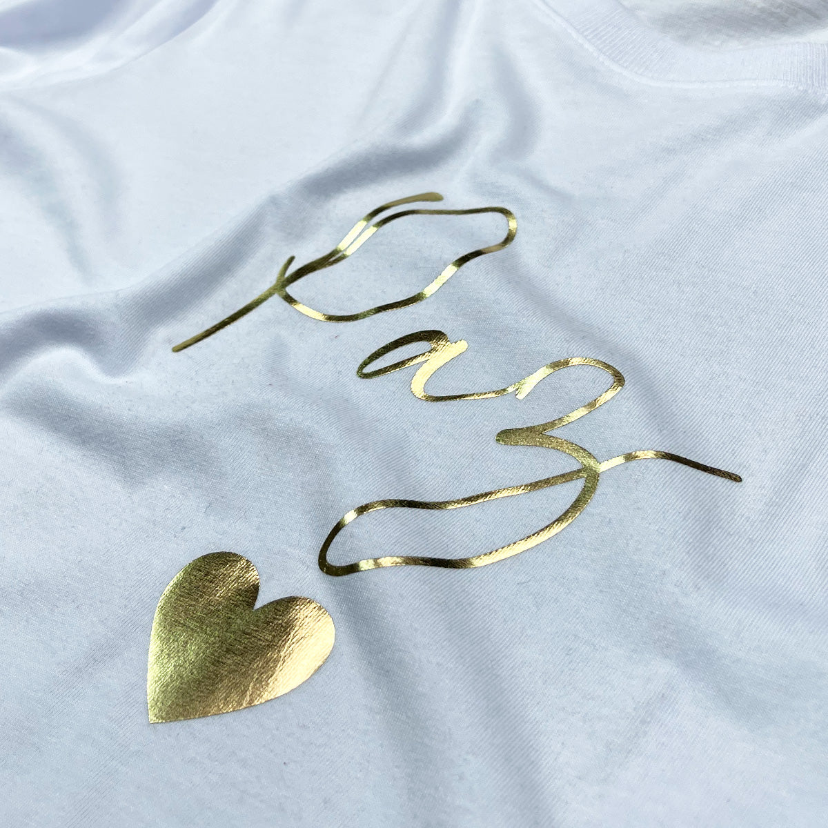 T-Shirt Infantil Branca Paz Coração Dourado