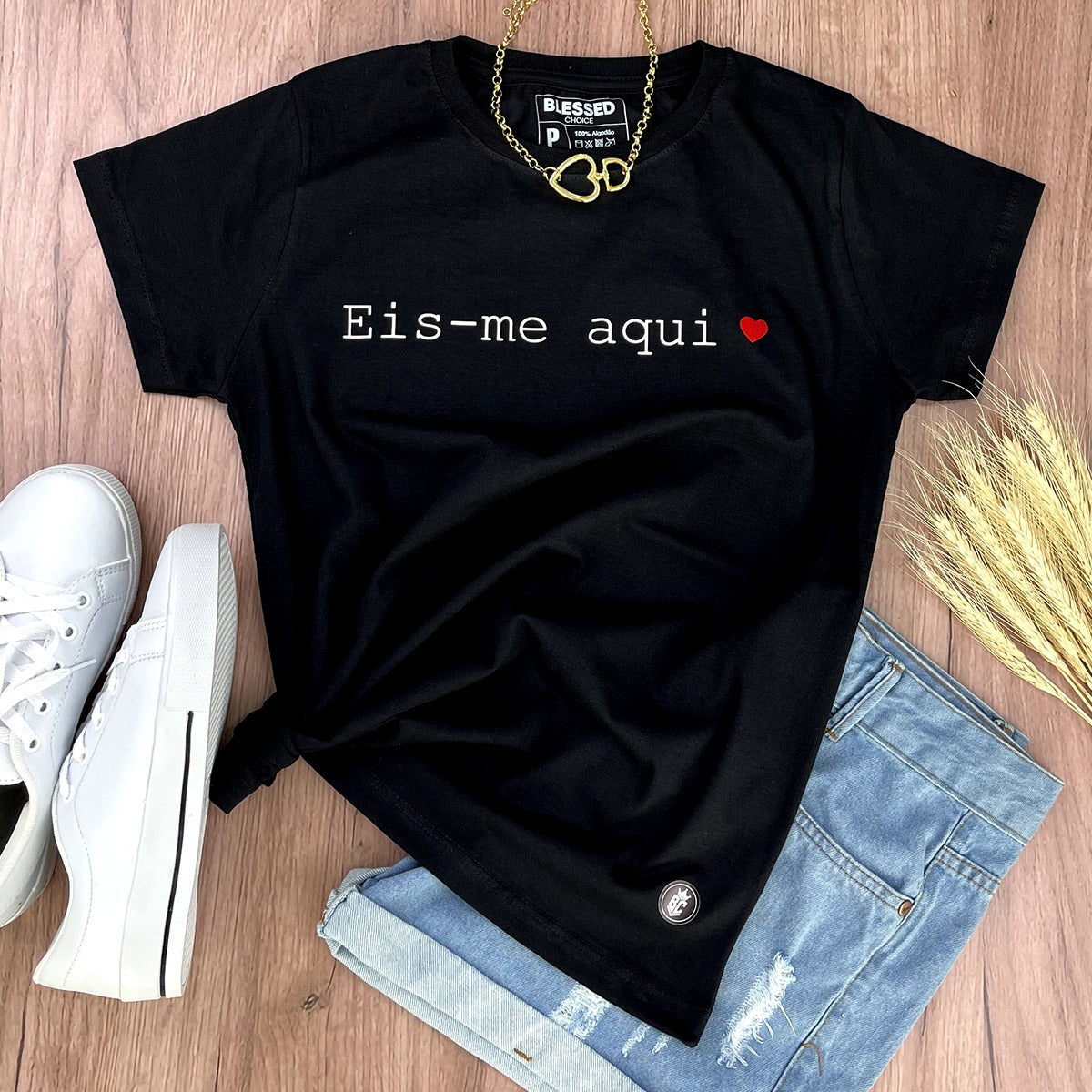 Camiseta Feminina Preta Eis-me aqui
