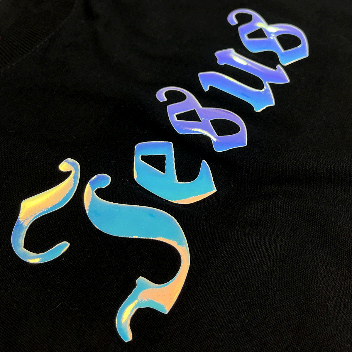 Camiseta Feminina Preta Aplique Jesus