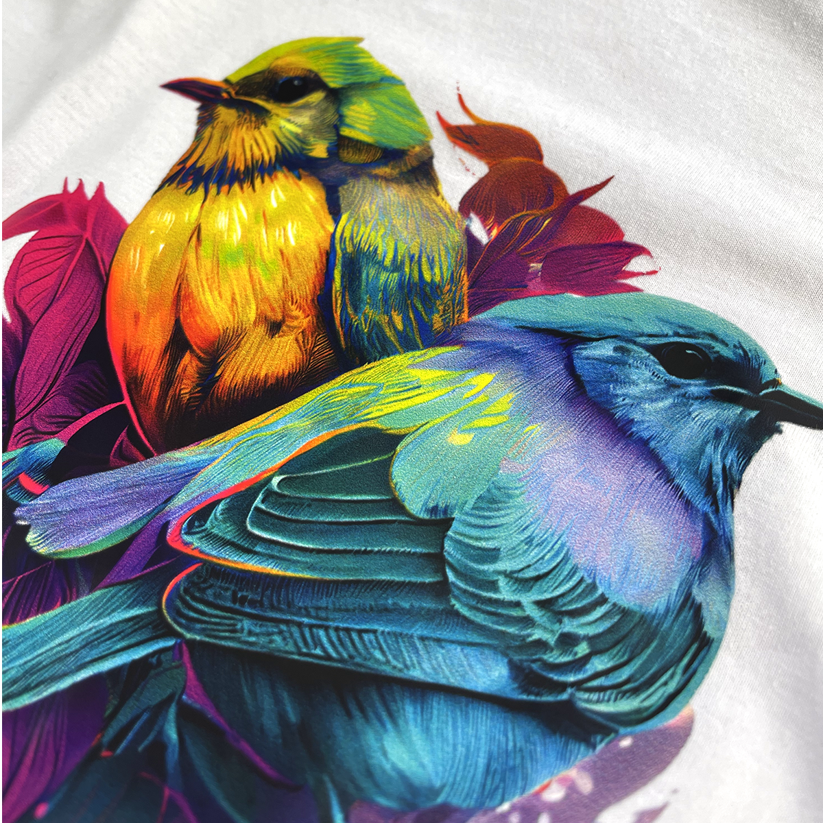 Camiseta Feminina Branca Pássaros