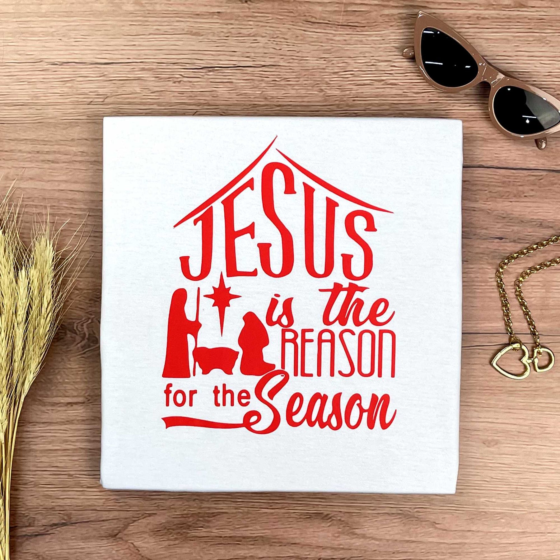 Camiseta Feminina Branca Jesus Is The Reason For The Casa