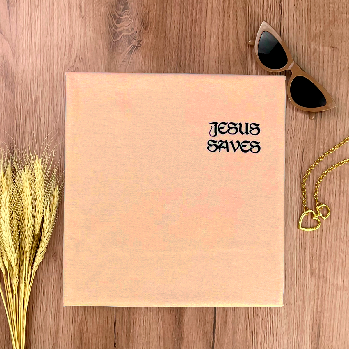 Camiseta Feminina Salmão Jesus Saves