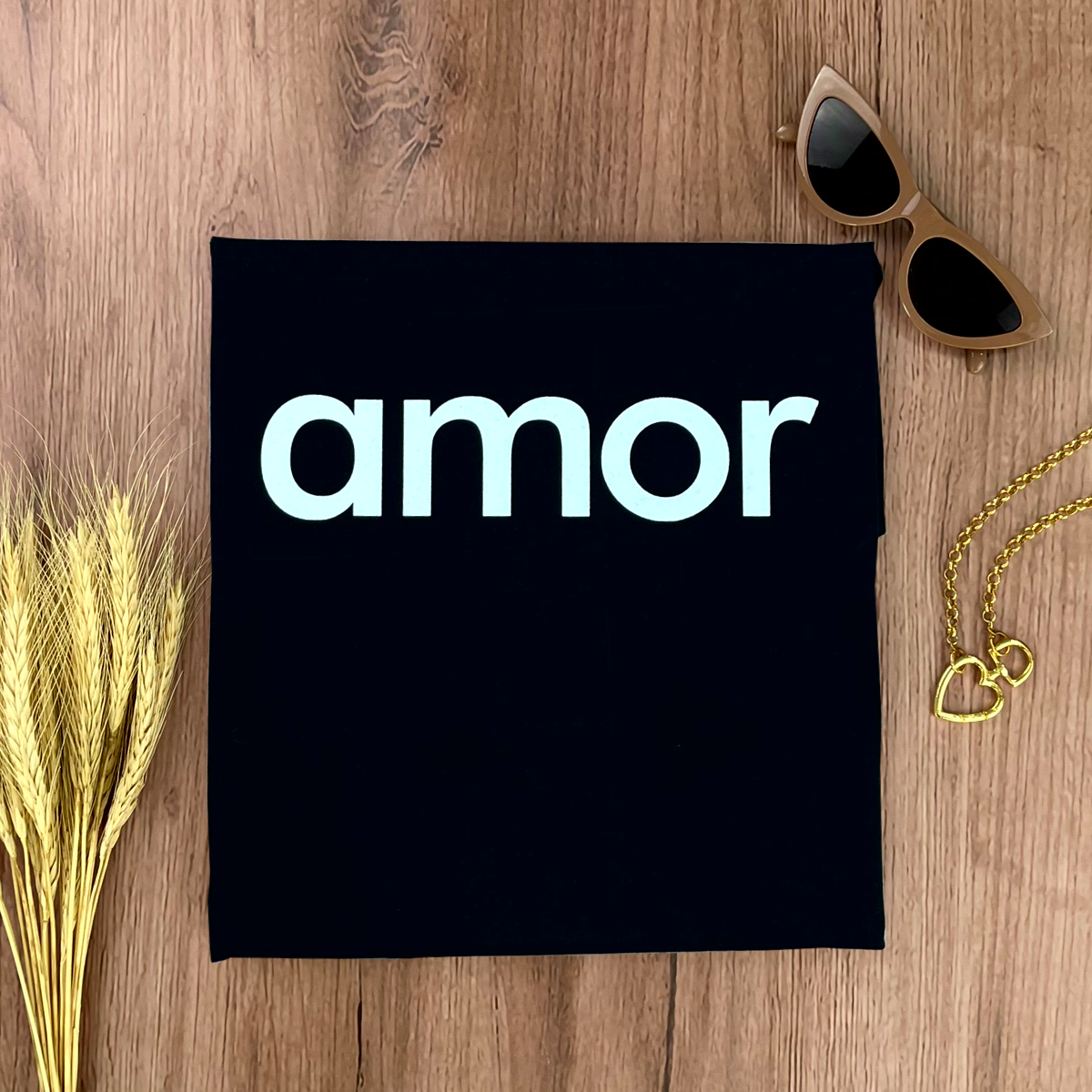 Camiseta Feminina Preta Amor