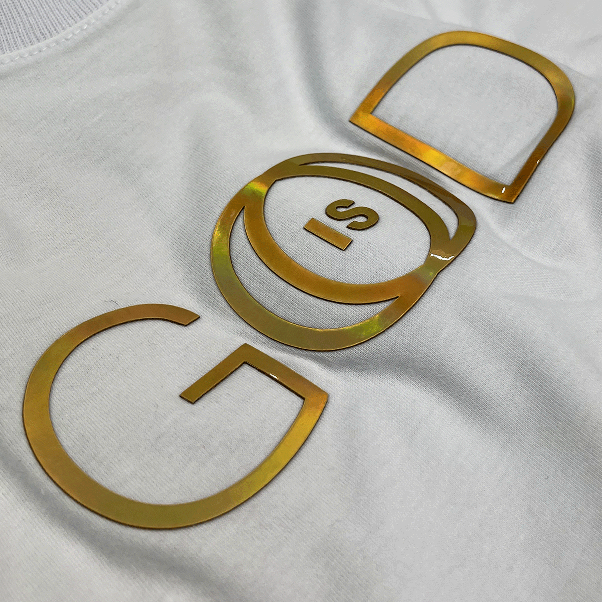 Camiseta Feminina Branca God is Good