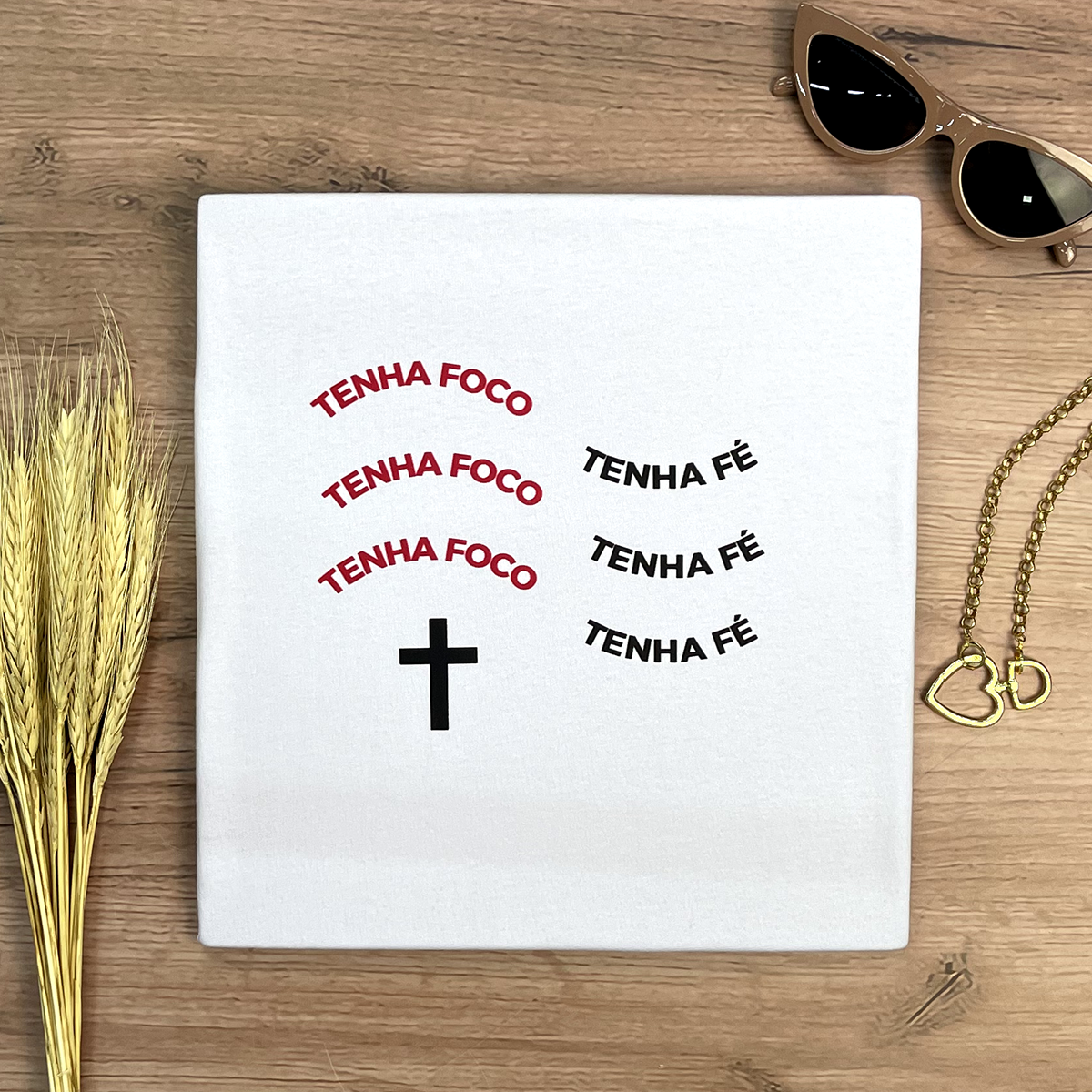 Camiseta Feminina Branca Tenha Foco Tenha Fé