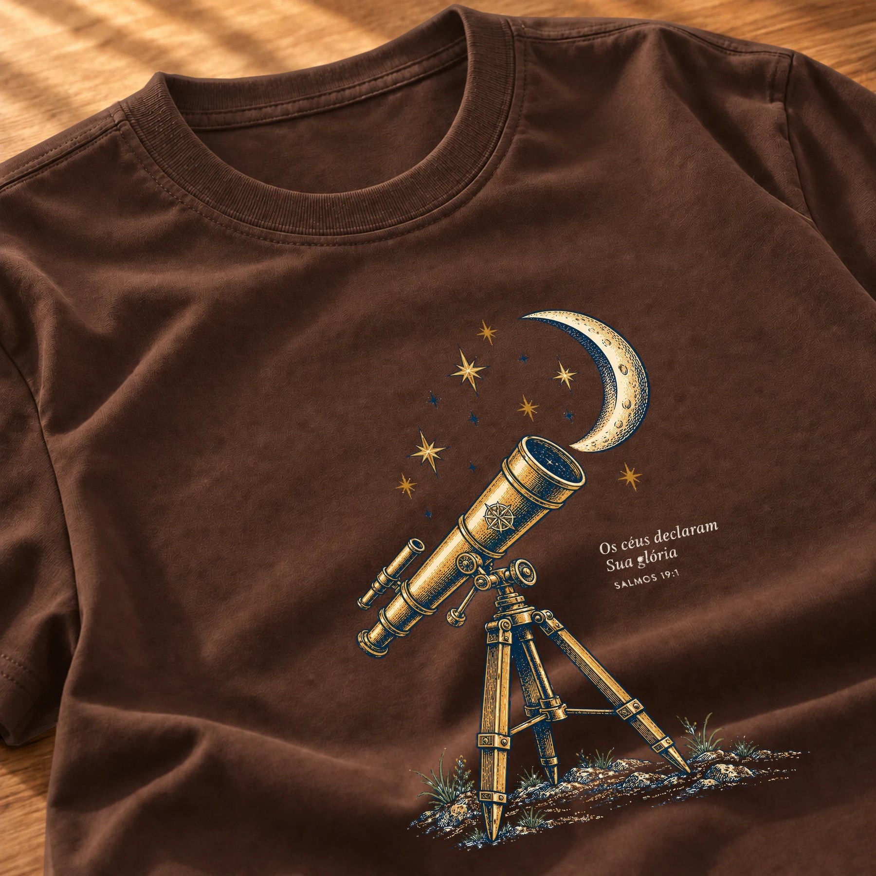 Camiseta Feminina Marrom Os céus declaram Sua glória