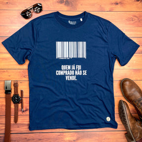 Camiseta Masculina Azul Quem Já Foi Comprado Não Se Vende