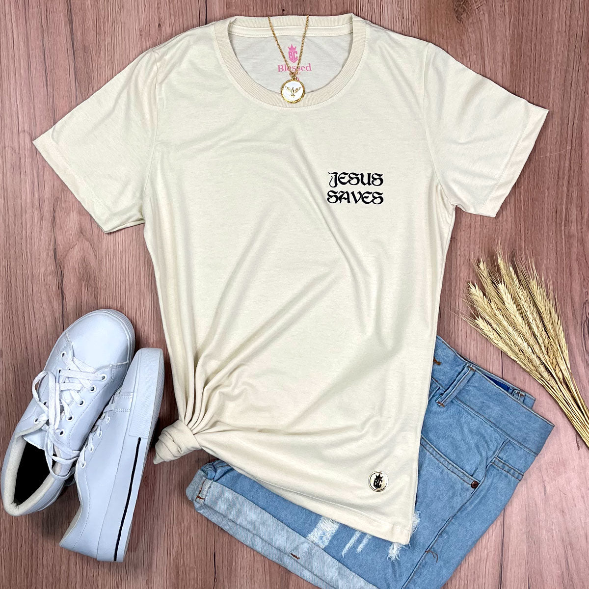 Camiseta Feminina Off White Jesus Saves