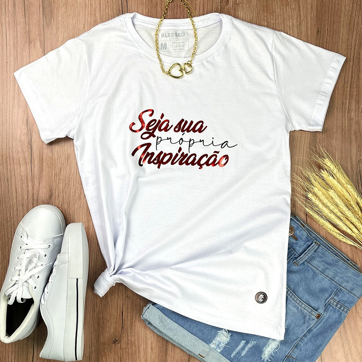 Camiseta Feminina Branca Seja Sua Própria Inspiração