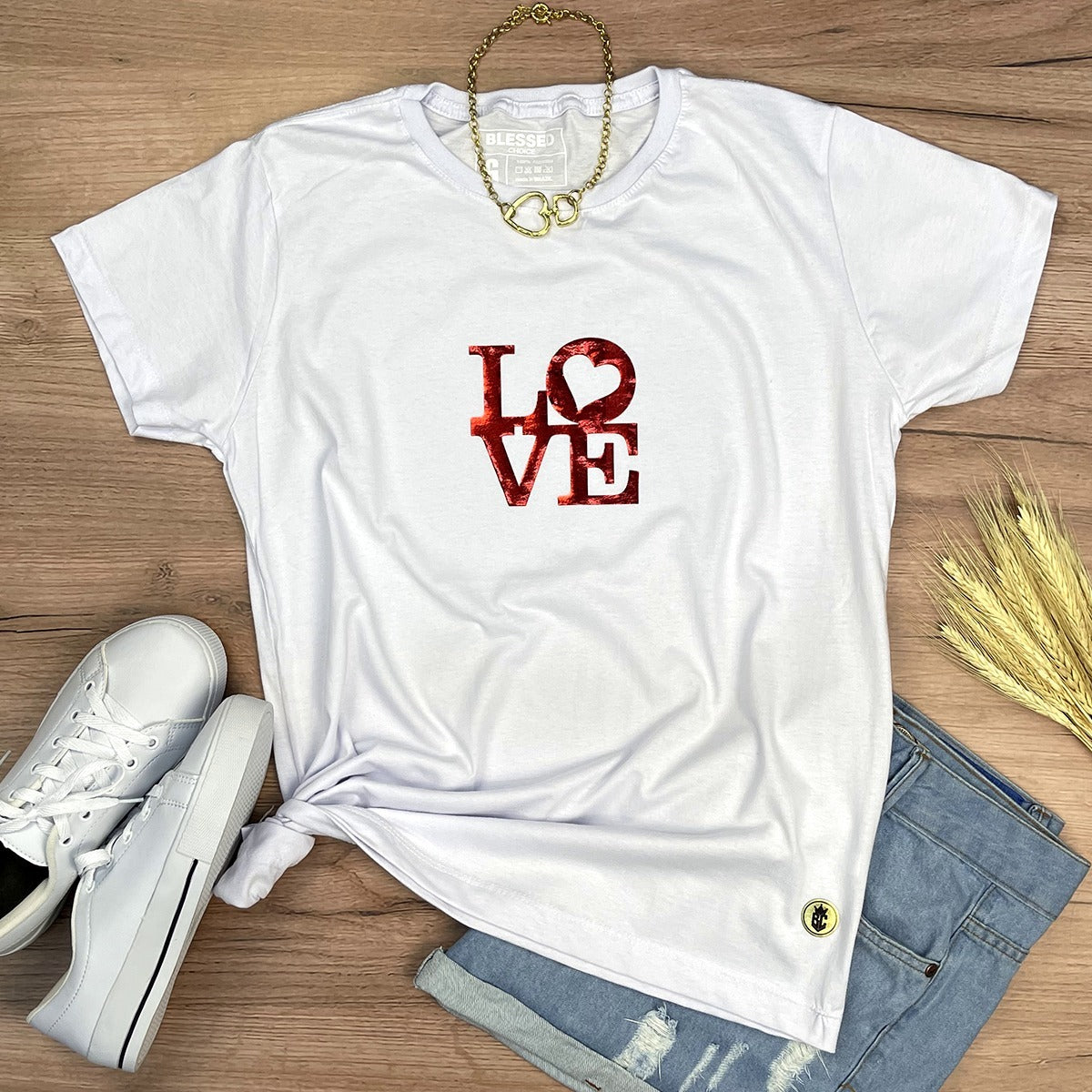 Camiseta Feminina Branca Love