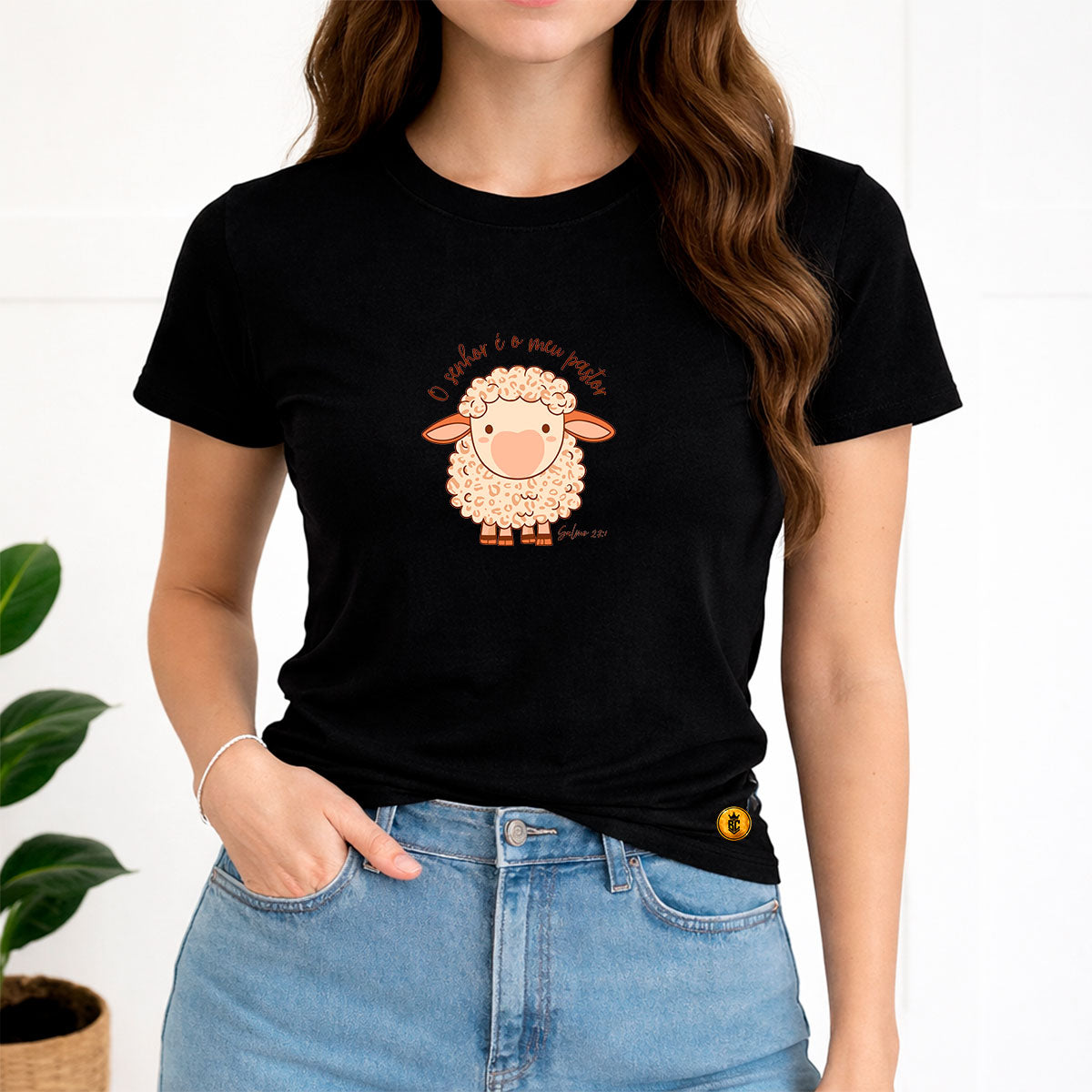 Camiseta Feminina Preta O Senhor é o Meu Pastor Ovelha