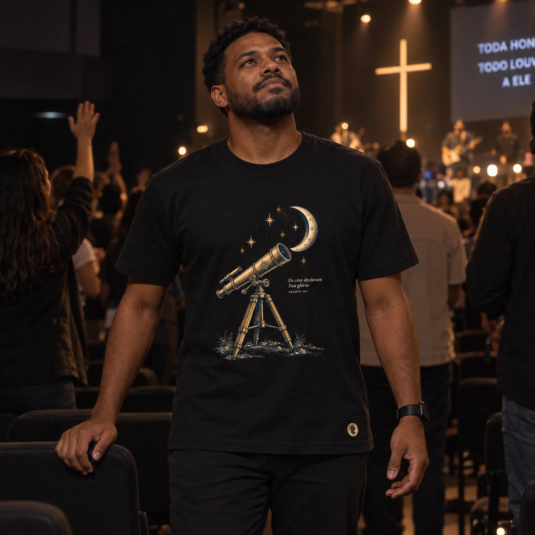 Camiseta Masculina Preta Os céus declaram Sua glória