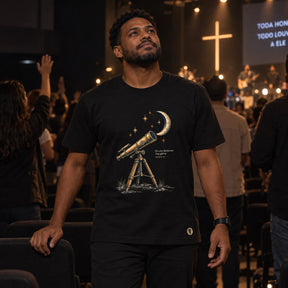 Camiseta Masculina Preta Os céus declaram Sua glória