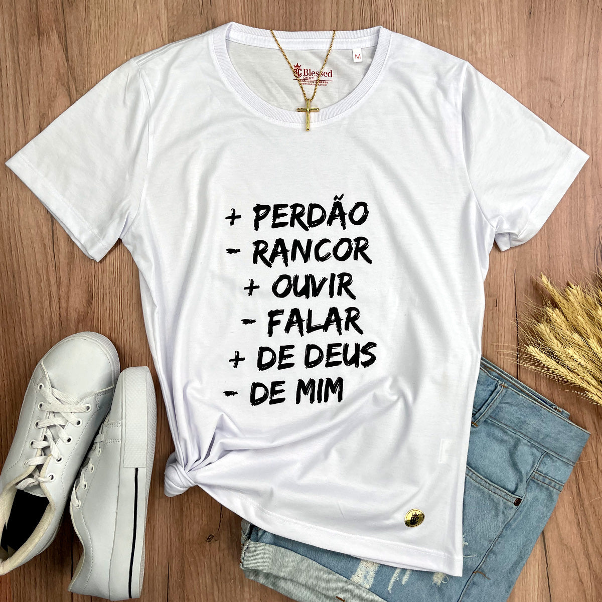 Camiseta Feminina Branca Mais Perdão Menos Rancor