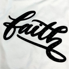 Camiseta Feminina Branca Aplique Faith