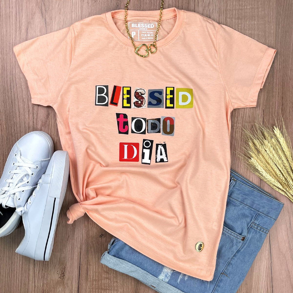 Camiseta Feminina Salmão Blessed Todo Dia