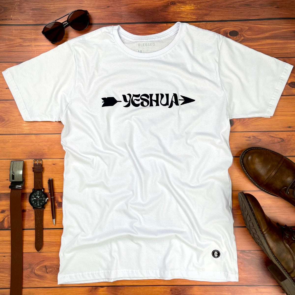 Camiseta Masculina Branca Yeshua Flecha