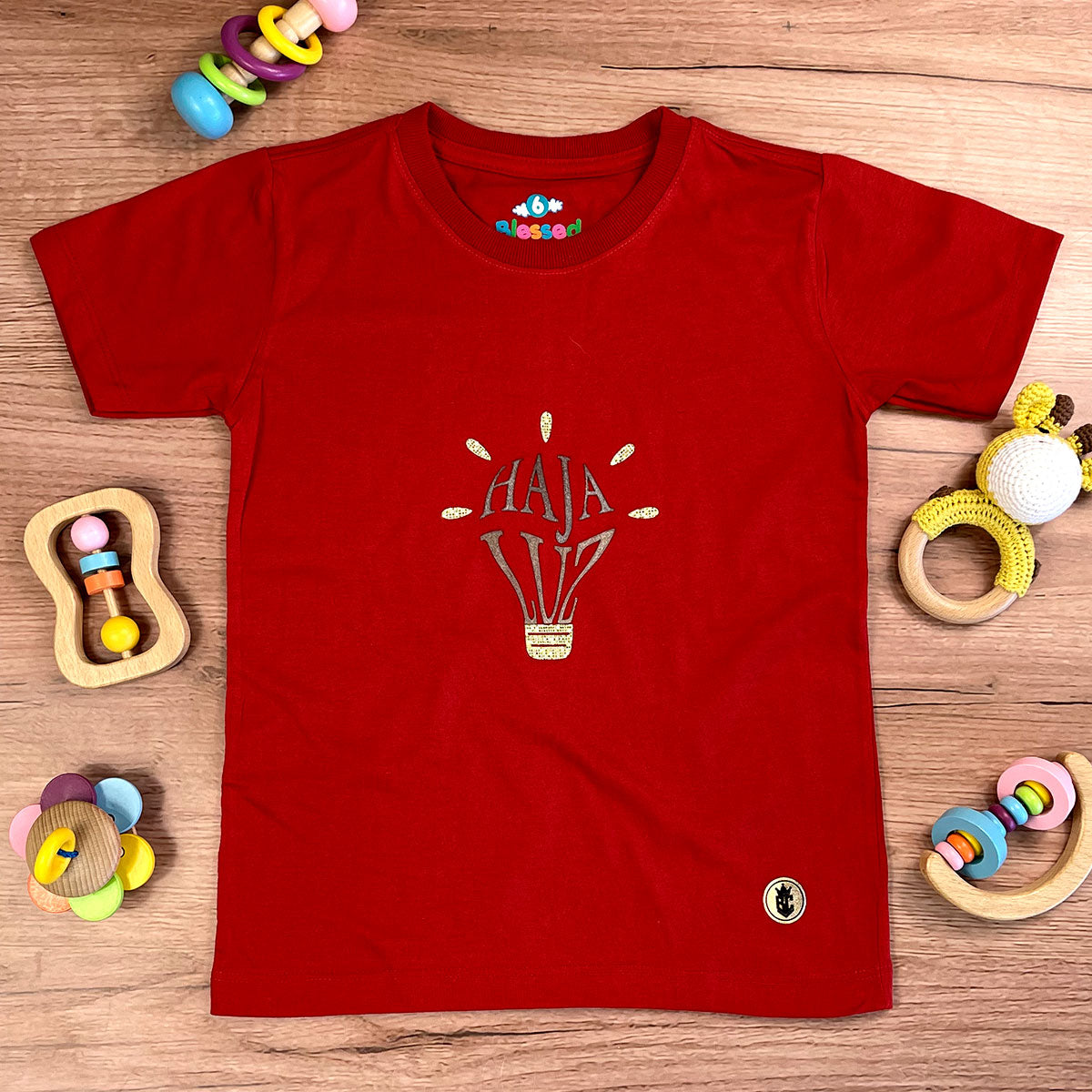 T-Shirt Infantil Vermelha Haja Luz