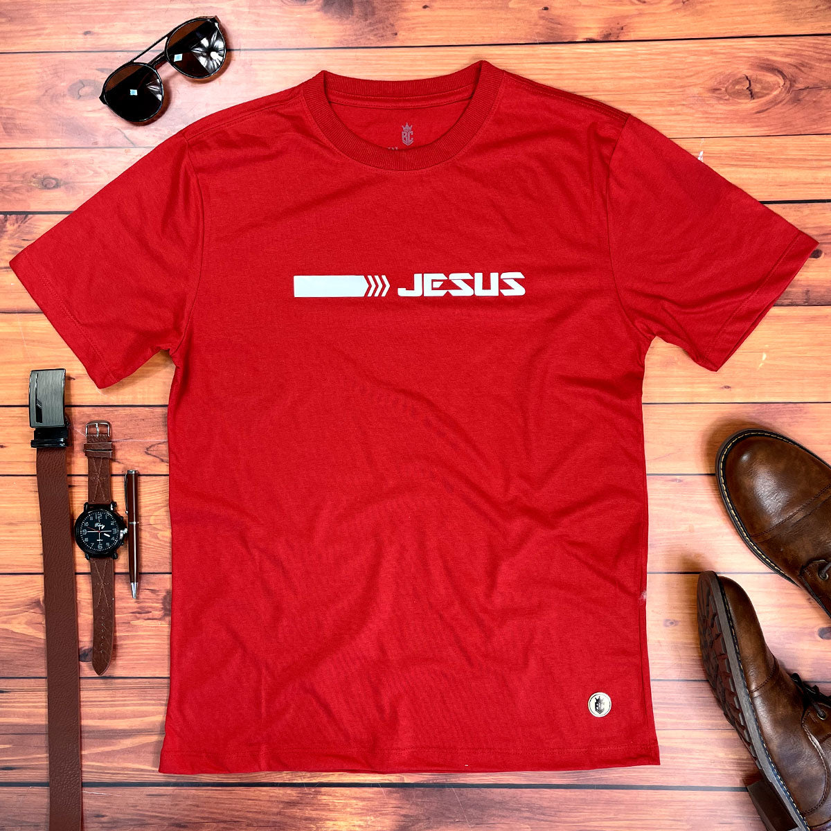 Camiseta Masculina Vermelha Aplique Direção Jesus