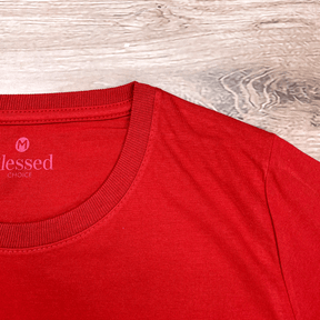 Camiseta Feminina Vermelha Aplique Jesus Glitter Dourado