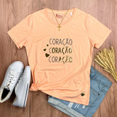 Camiseta Feminina Salmão Coração Oração Ação Dourado