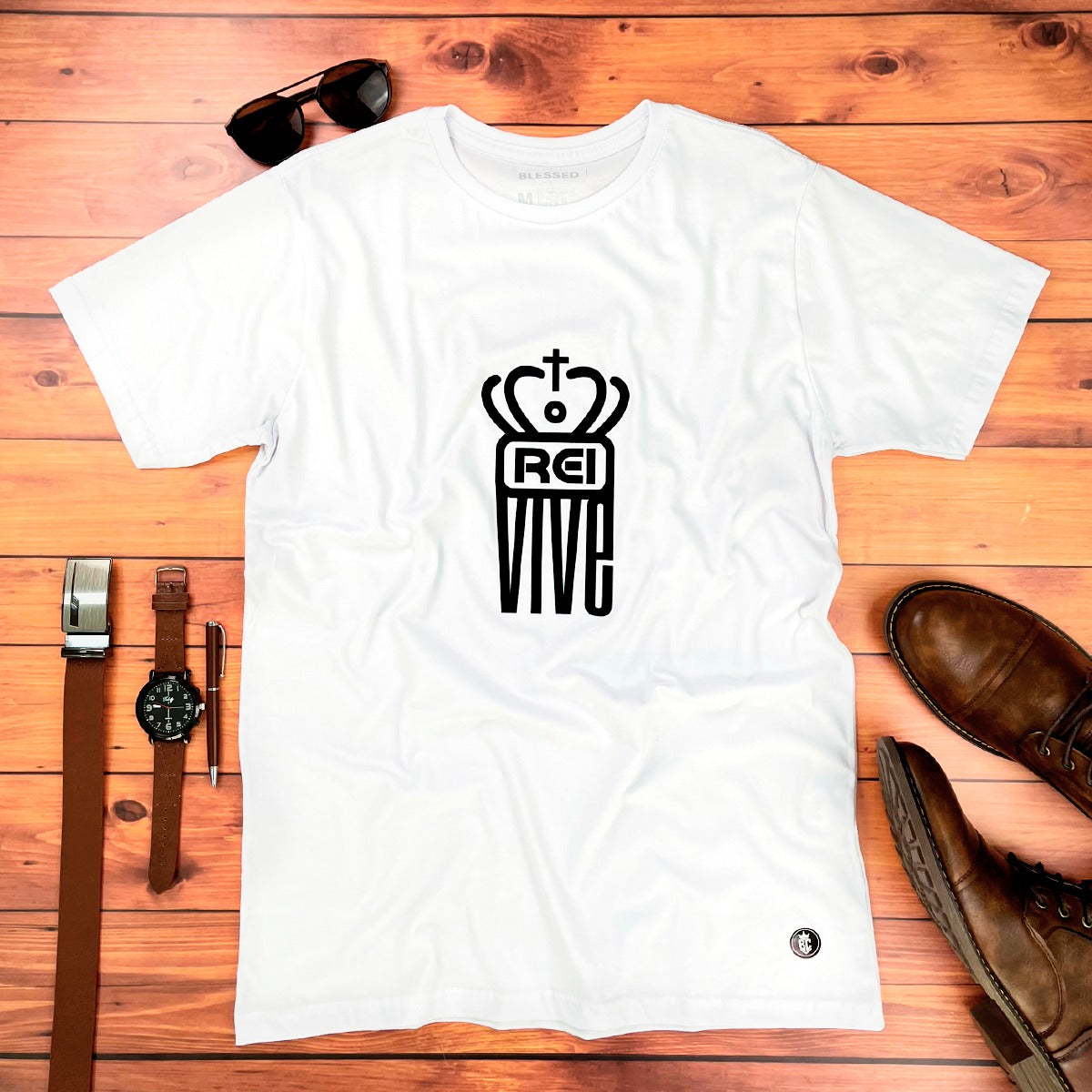 Camiseta Masculina Branca O rei vive