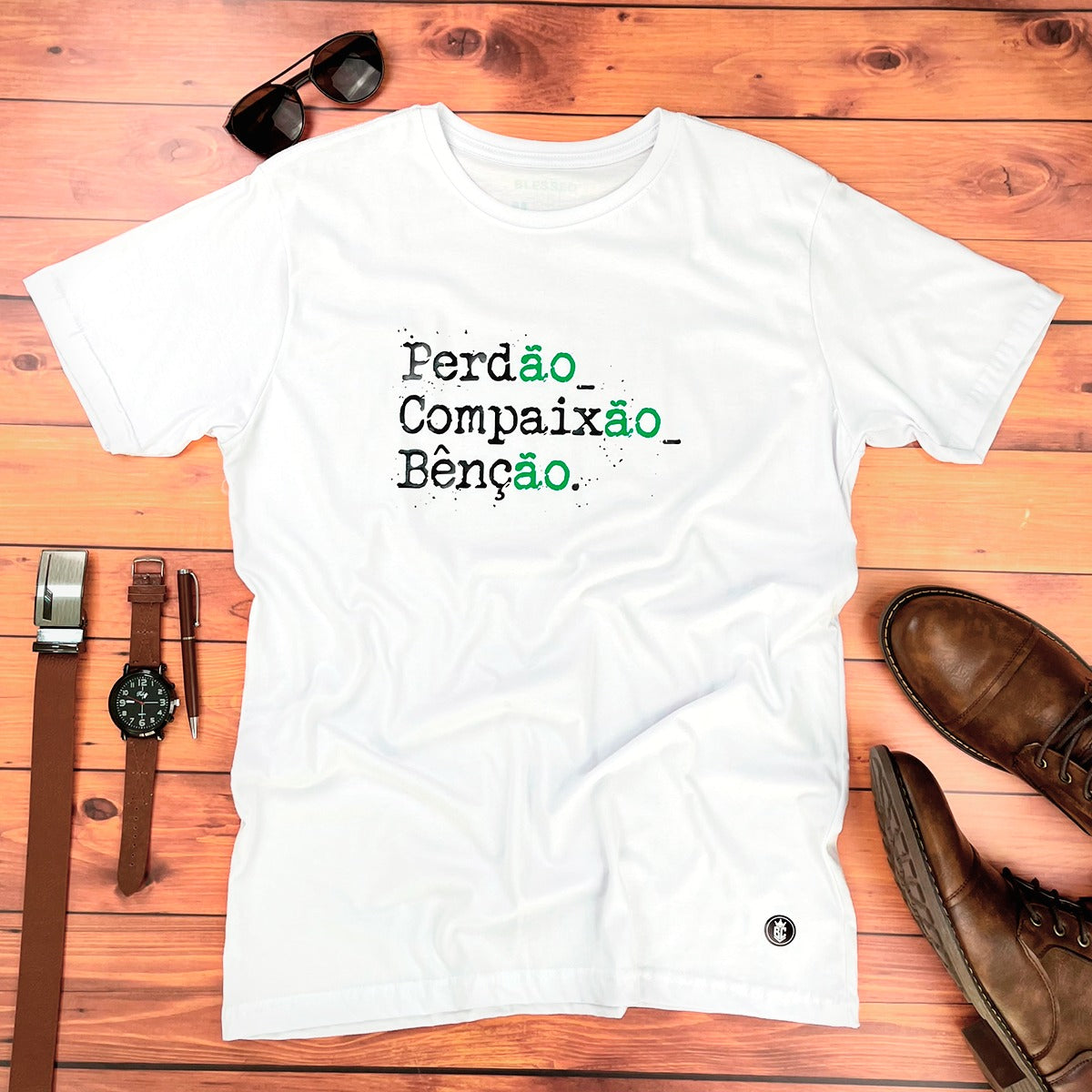 Camiseta Masculina Branca Perdão, Compaixão, Bênção.