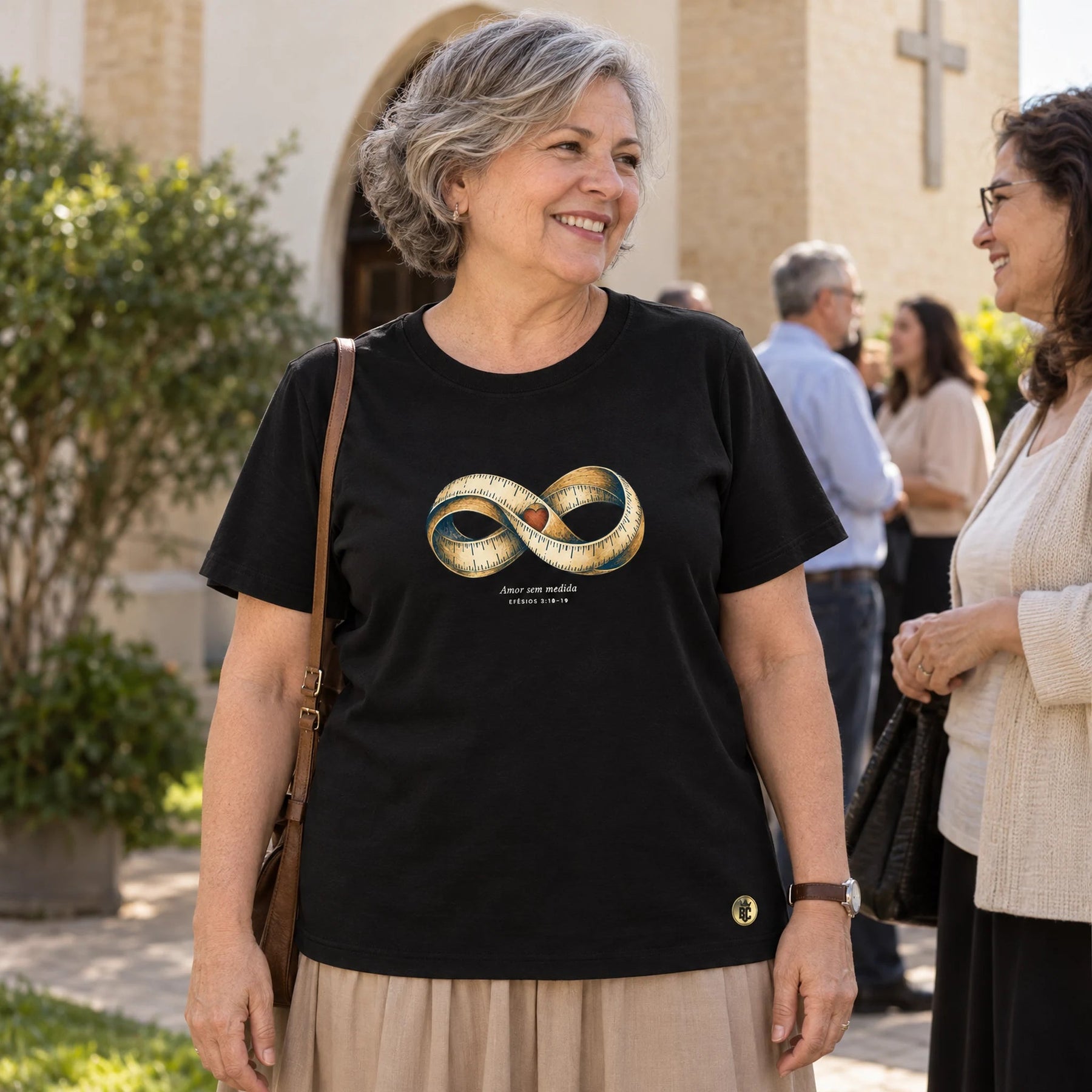 Camiseta Feminina Preta Amor sem medida