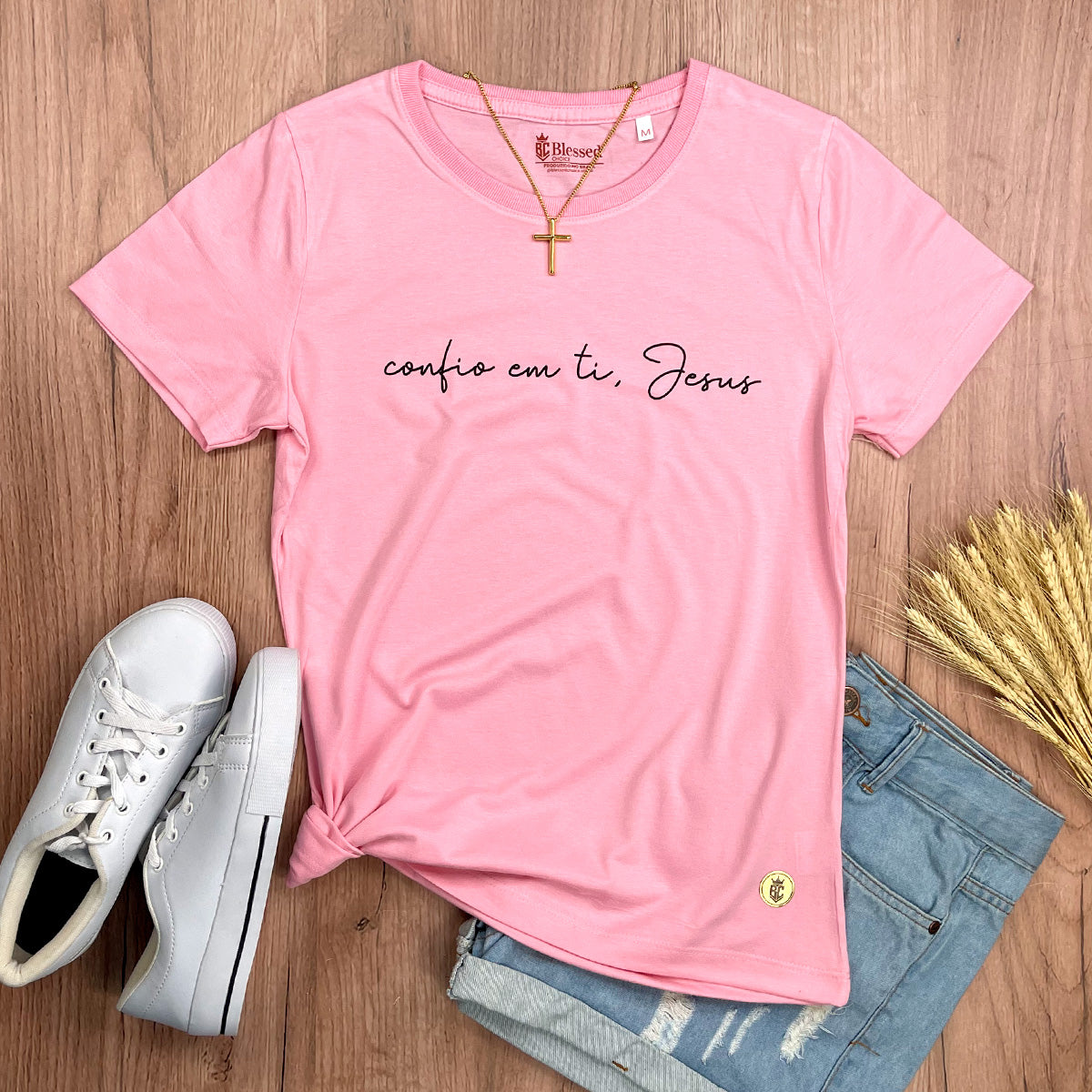 Camiseta Feminina Rosa Confio Em Ti Jesus