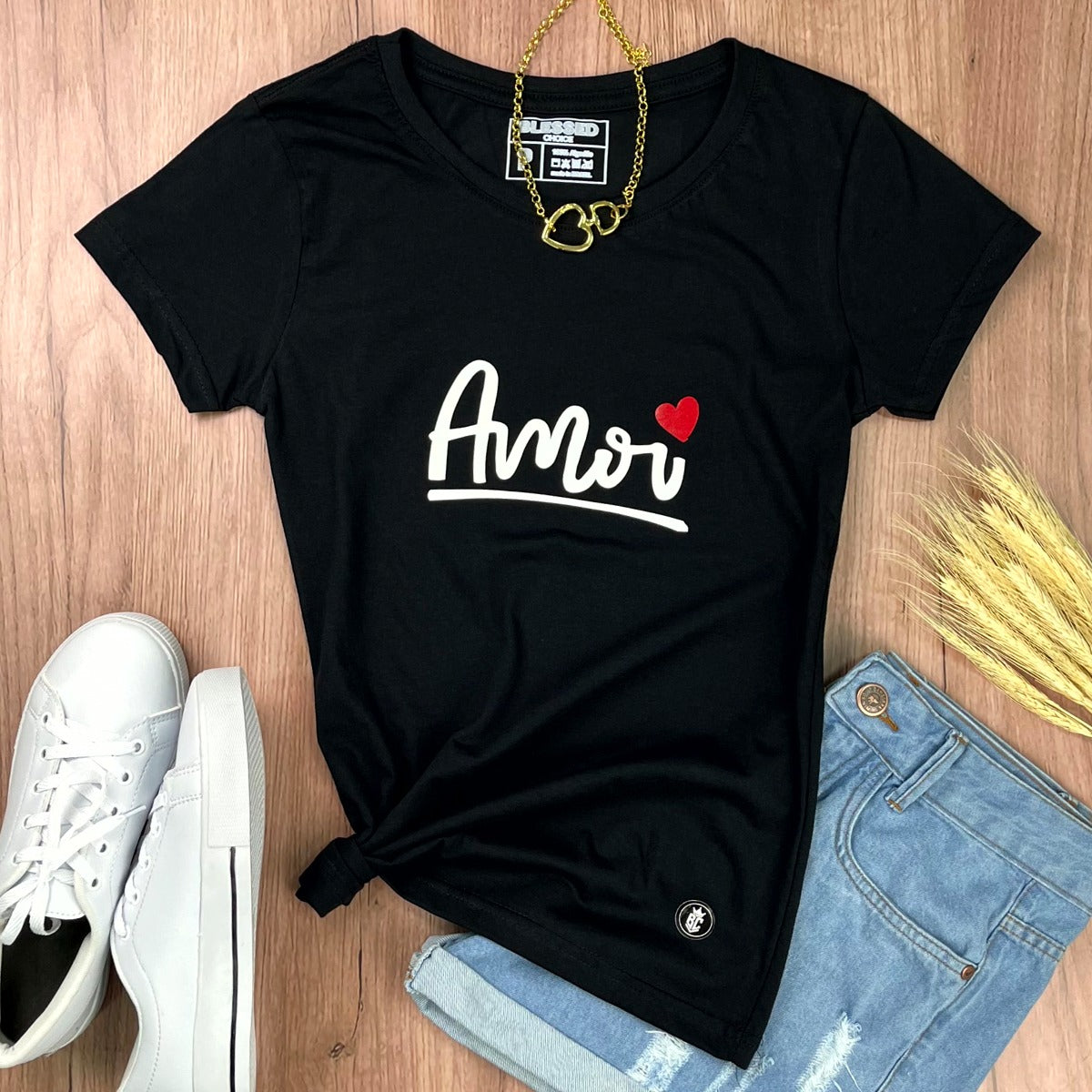 Camiseta Feminina Preta Amor Coração