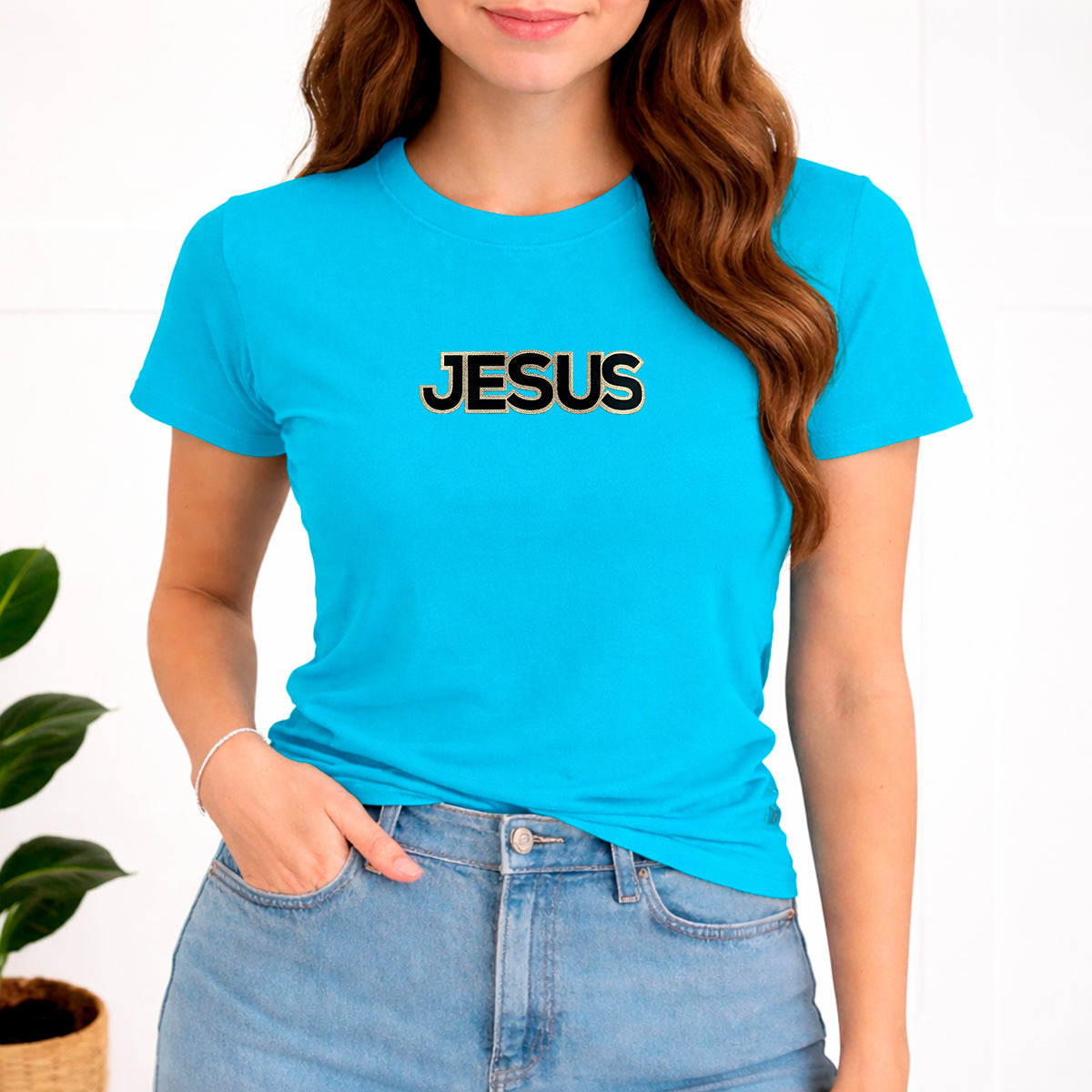 Camiseta Feminina Turquesa Jesus Aplique Camaleão