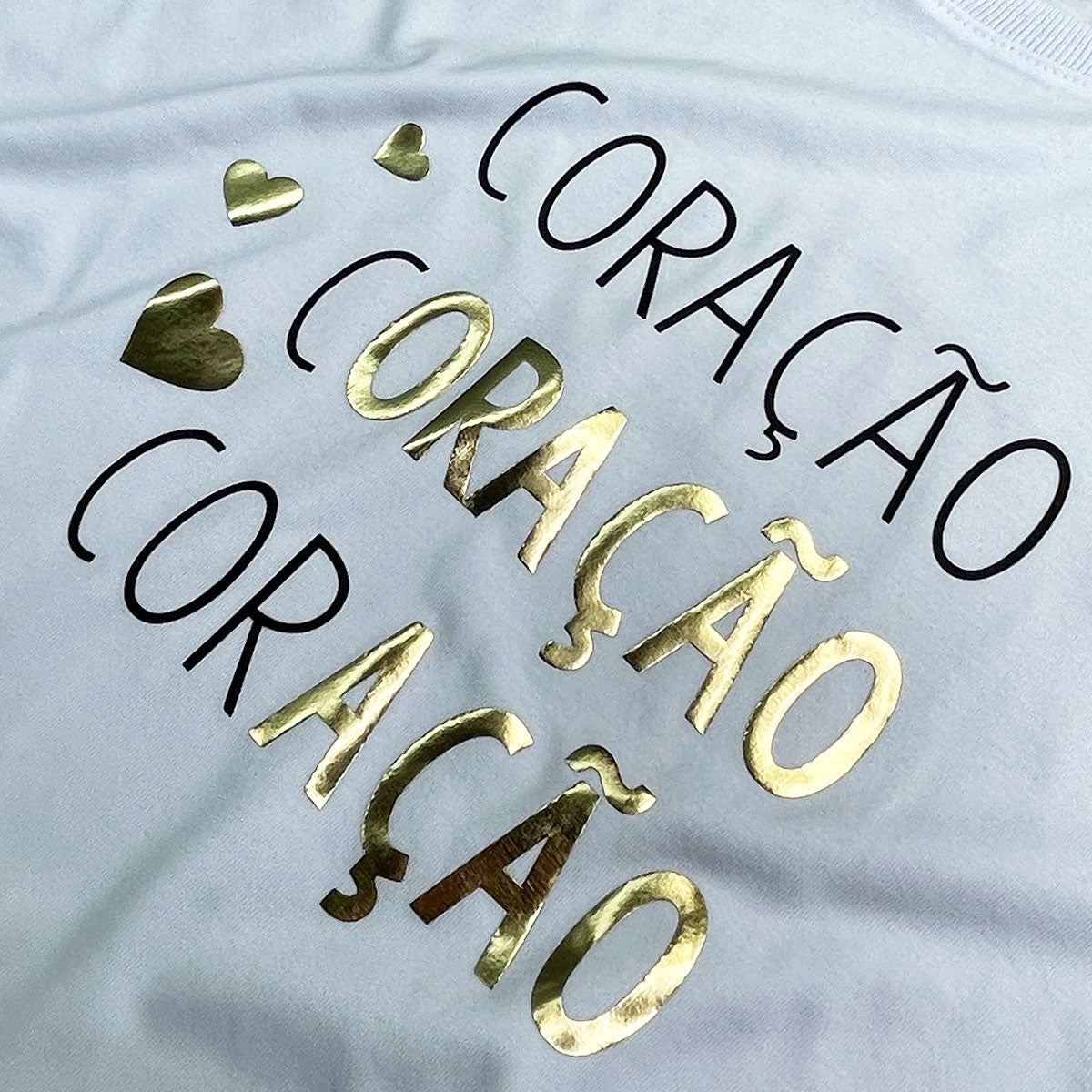 Camiseta Feminina Branca Coração Oração Ação Dourado