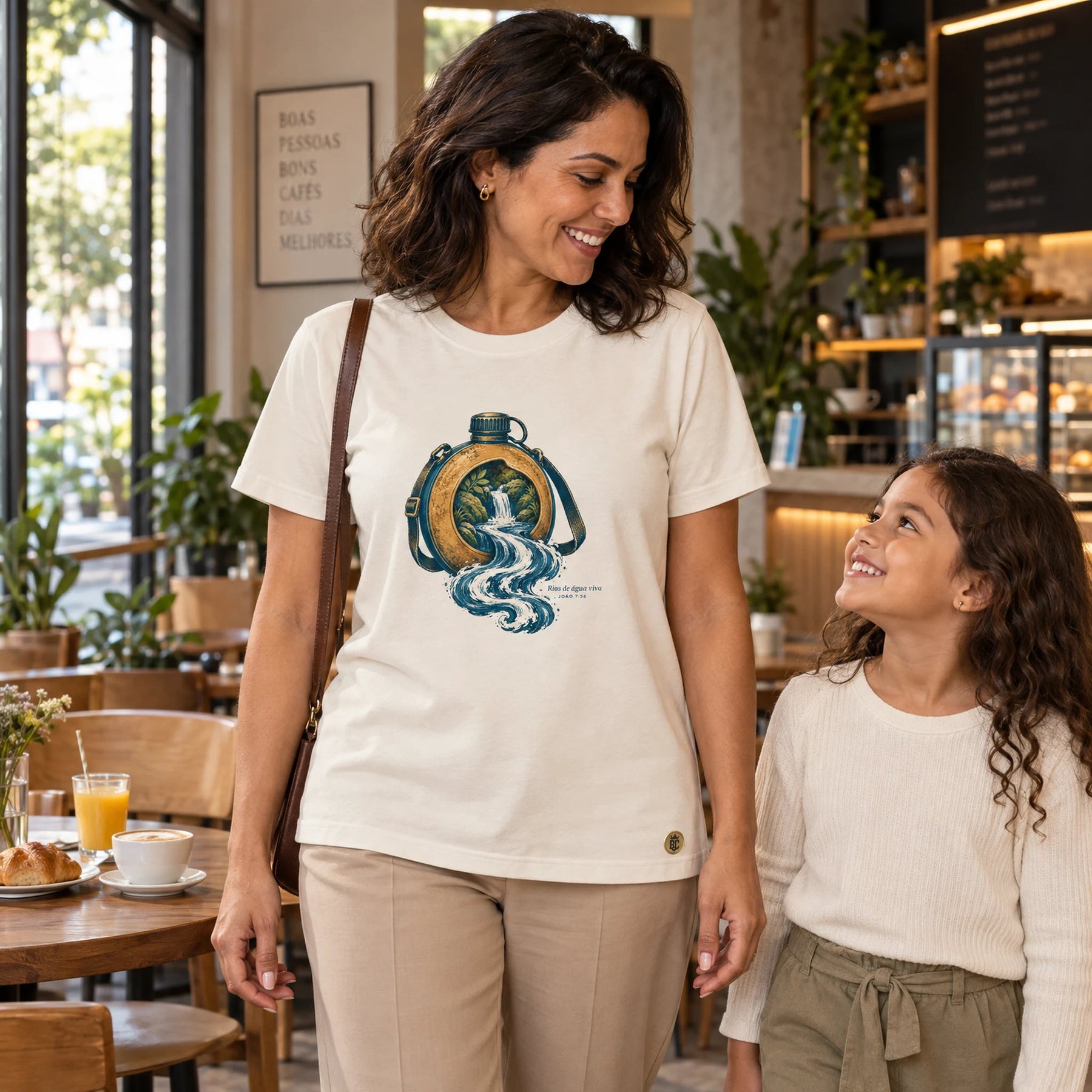 Camiseta Feminina Off White Rios de água viva