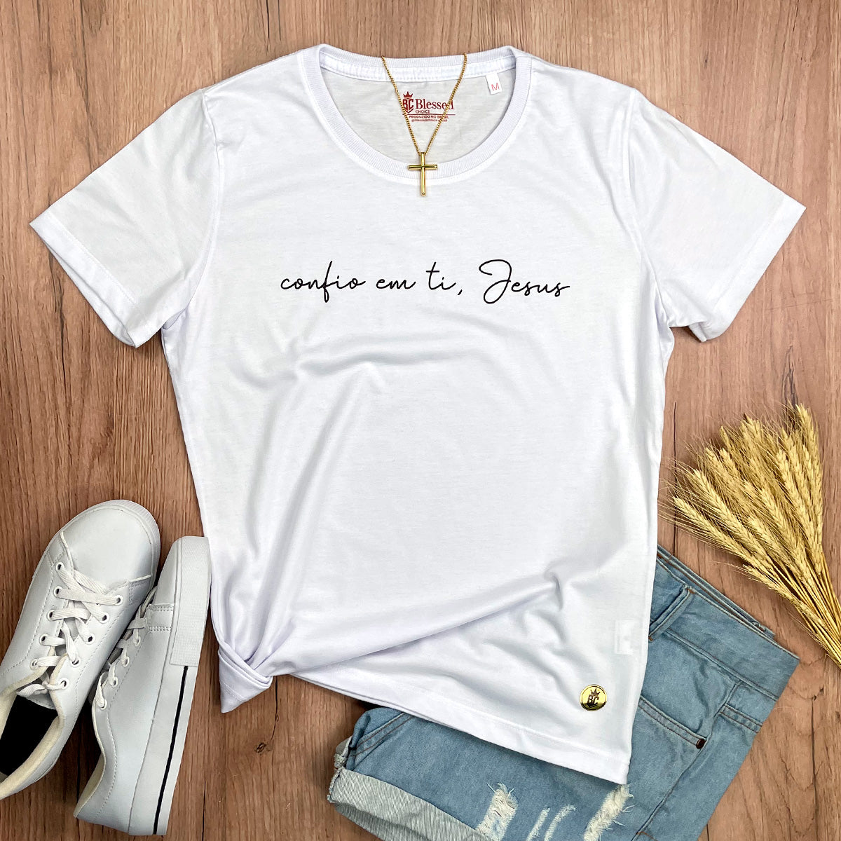 Camiseta Feminina Branca Confio Em Ti Jesus