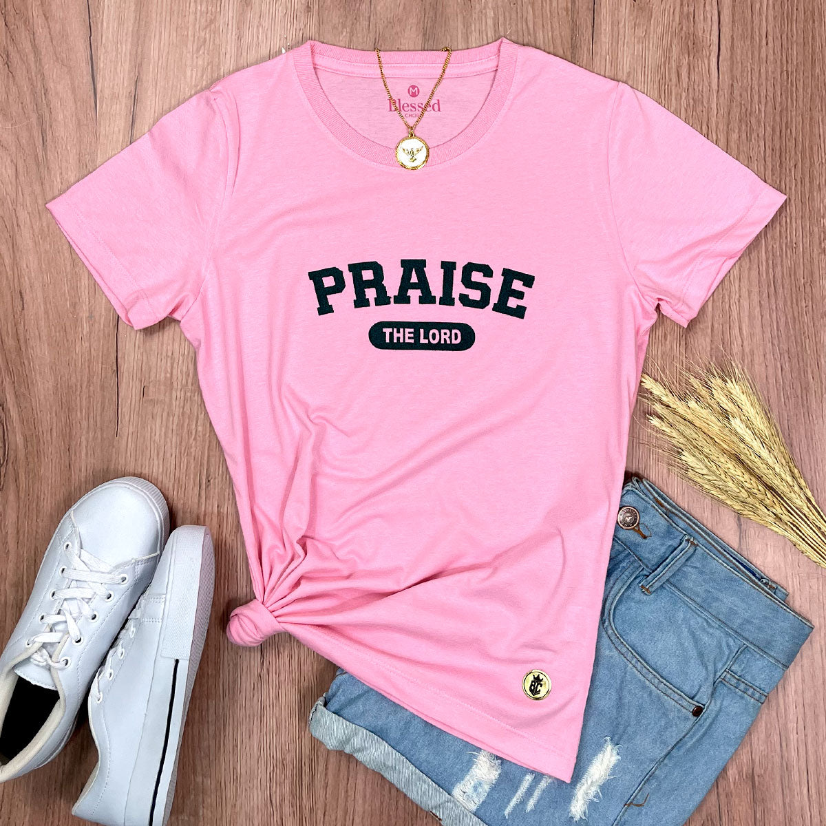 Camiseta Feminina Rosa Praise The Lord