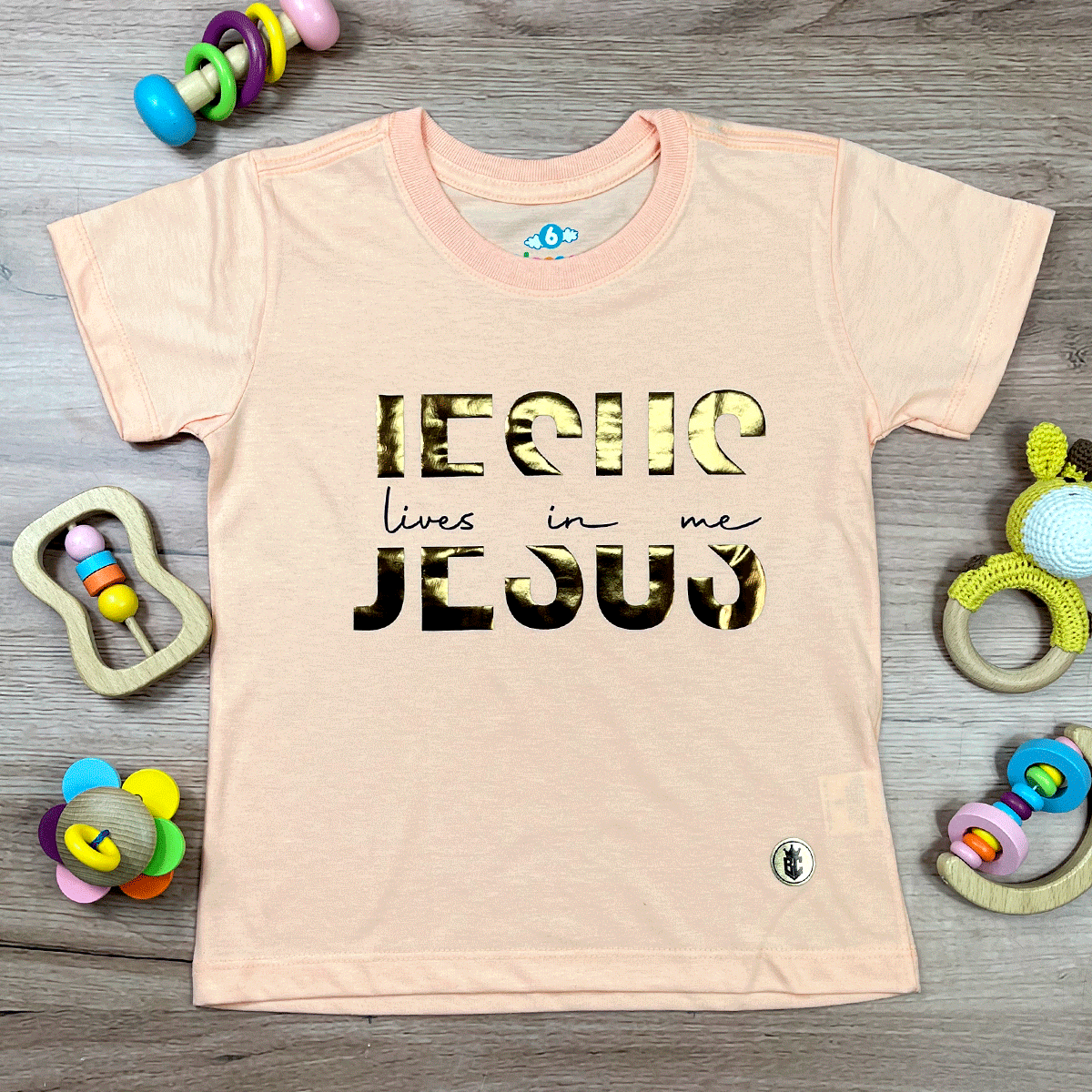 T-Shirt Infantil Salmão Jesus Lives In Me