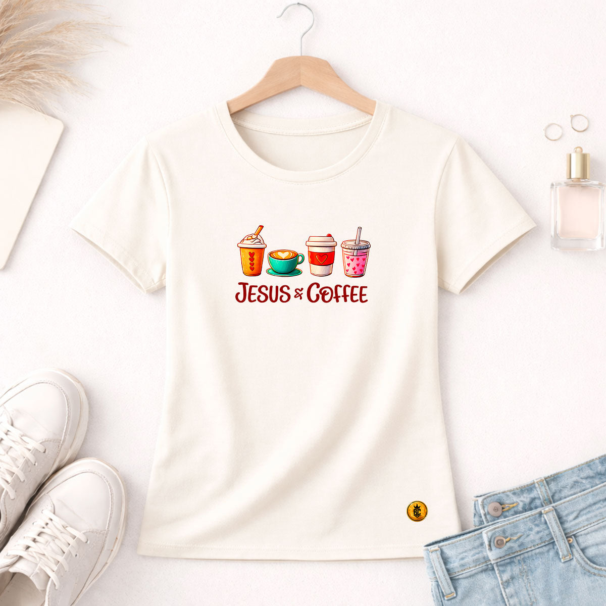 Camiseta Feminina Off White Jesus & Coffee