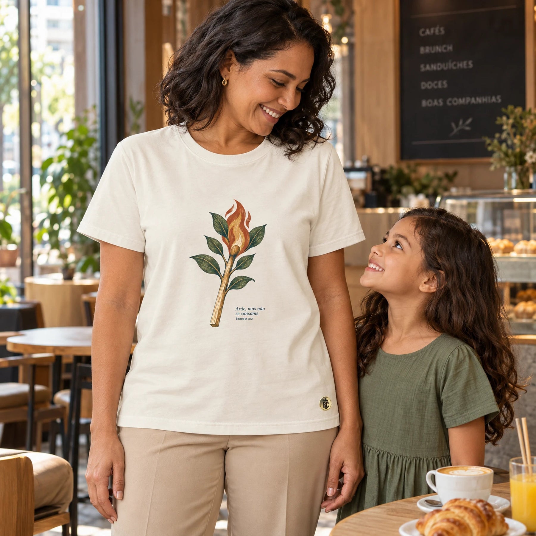 Camiseta Feminina Off White Arde, mas não se consome