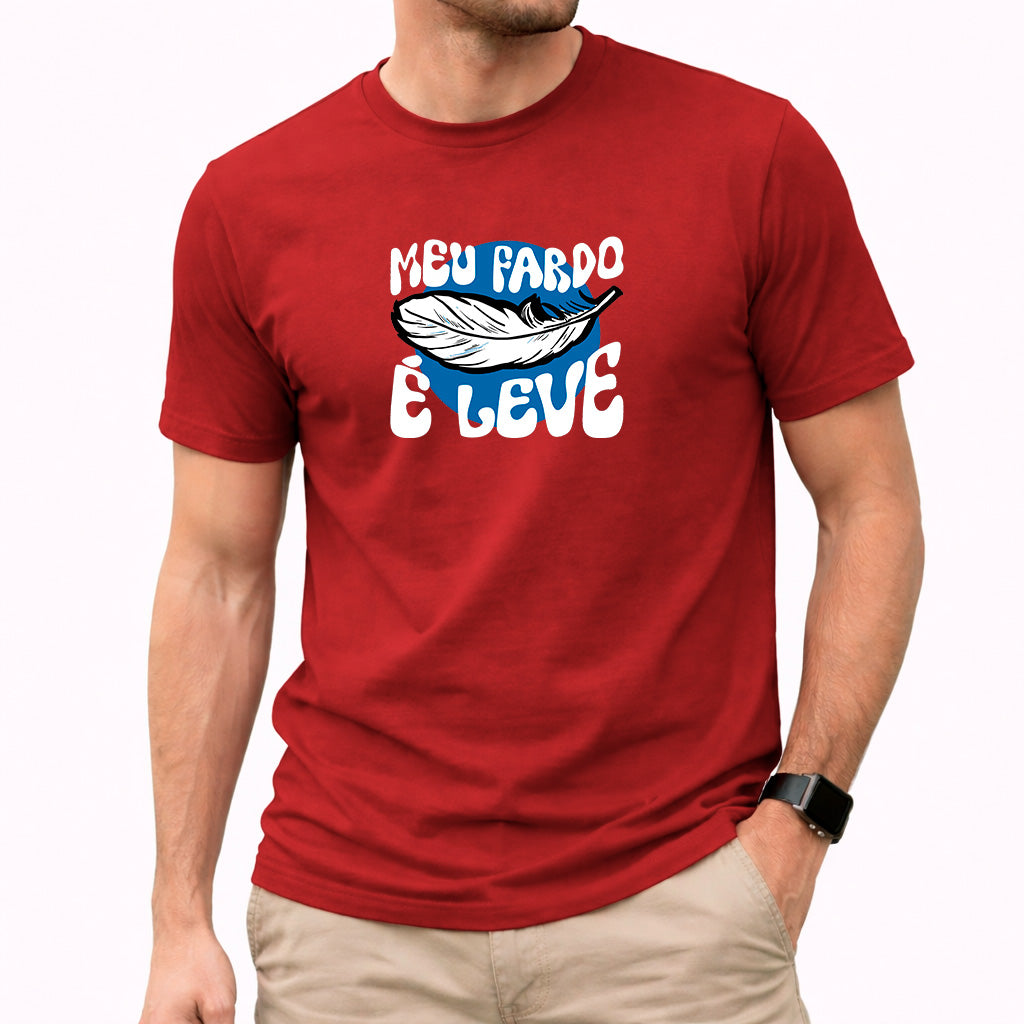 Camiseta Masculina Vermelha Meu Fardo é Leve