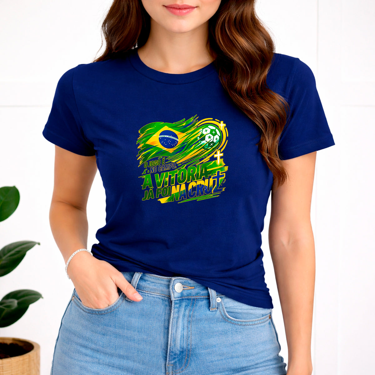 Camiseta Feminina Azul Brasil A Vitória já foi na Cruz