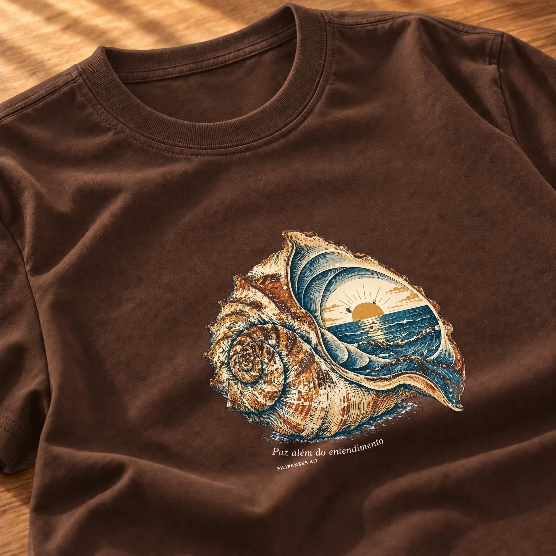 Camiseta Feminina Marrom Paz além do entendimento