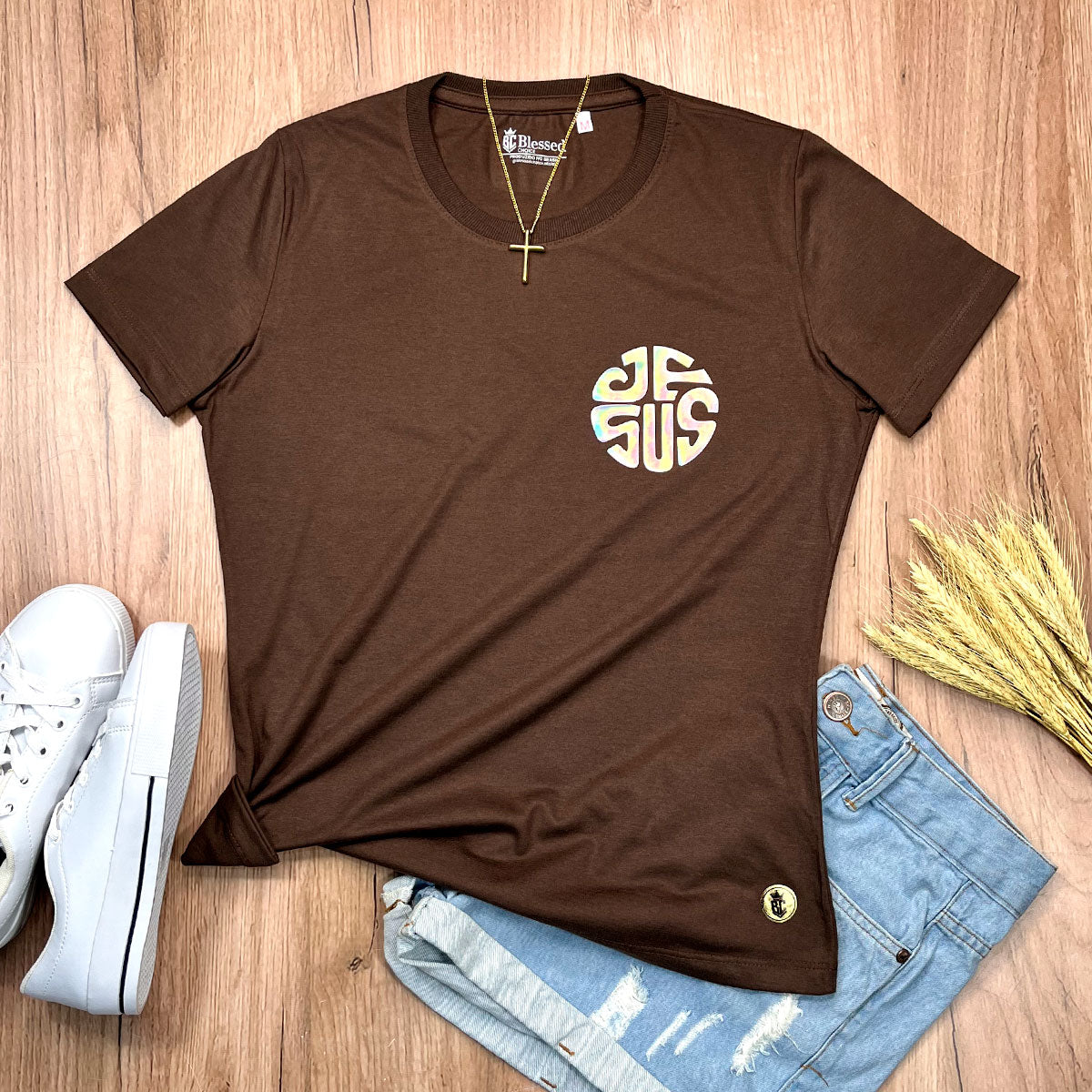 Camiseta Feminina Marrom Jesus